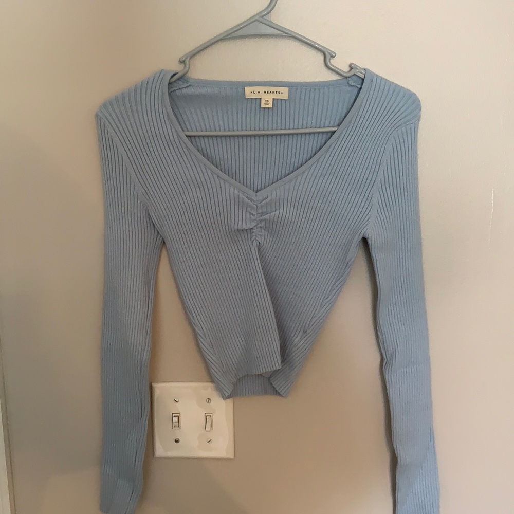 L.A. Heart long sleeve crop top!